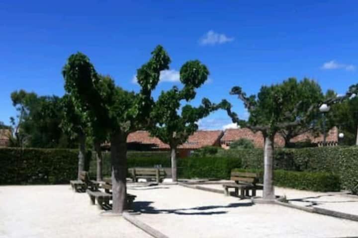 Eyguières Le Jardin Des Alpillesヴィラ エクステリア 写真